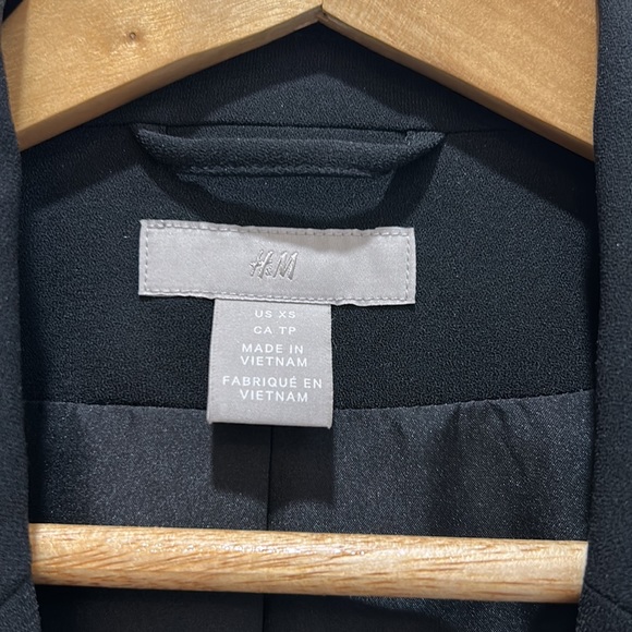 H&M women’s blazer jacket - Picture 2 of 4